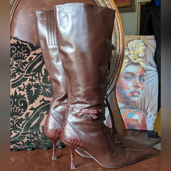 Escada Shoes - 🔥*EUC*🔥ESCADA LEATHER CROCODILE BOOTS